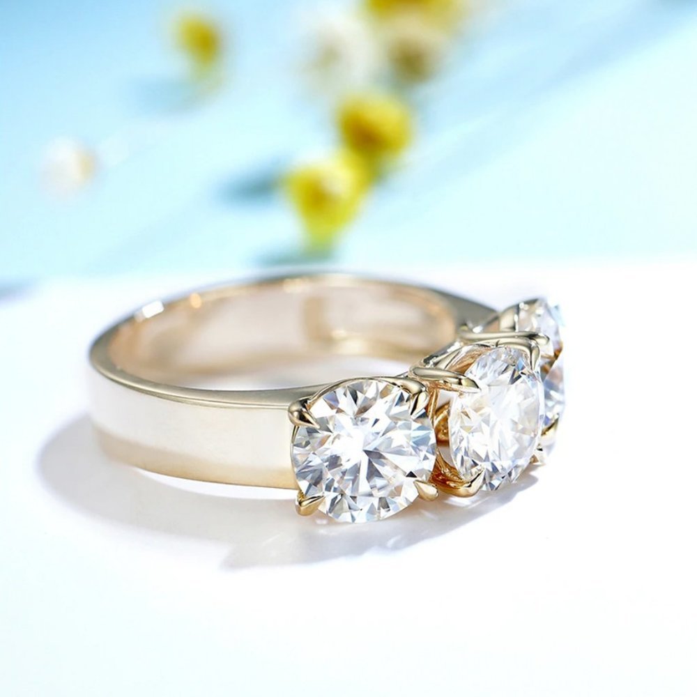Certified 6ct. t.w. Moissanite Diamond 3 Stone Wedding Engagement Ring NEW - Picture 4 of 10